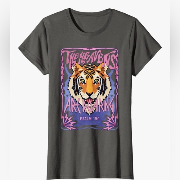 Tops - Graphic Tiger Tee - 'The Heavens Are Roaring' NWOT
